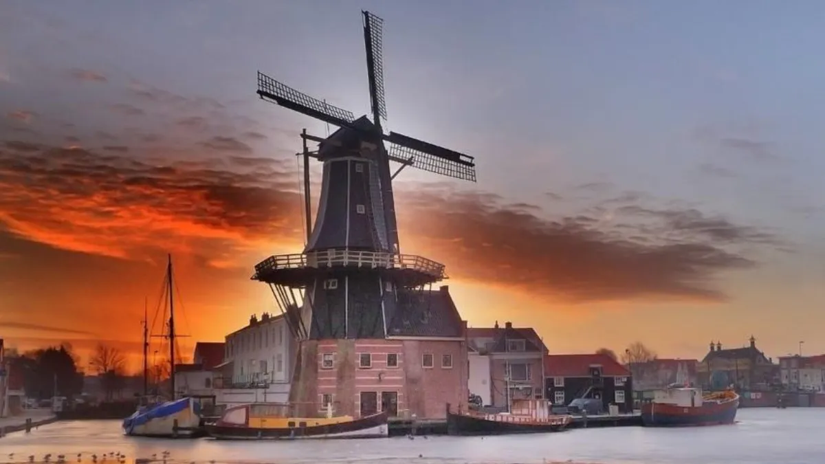 Molen De Adriaan Windmill
